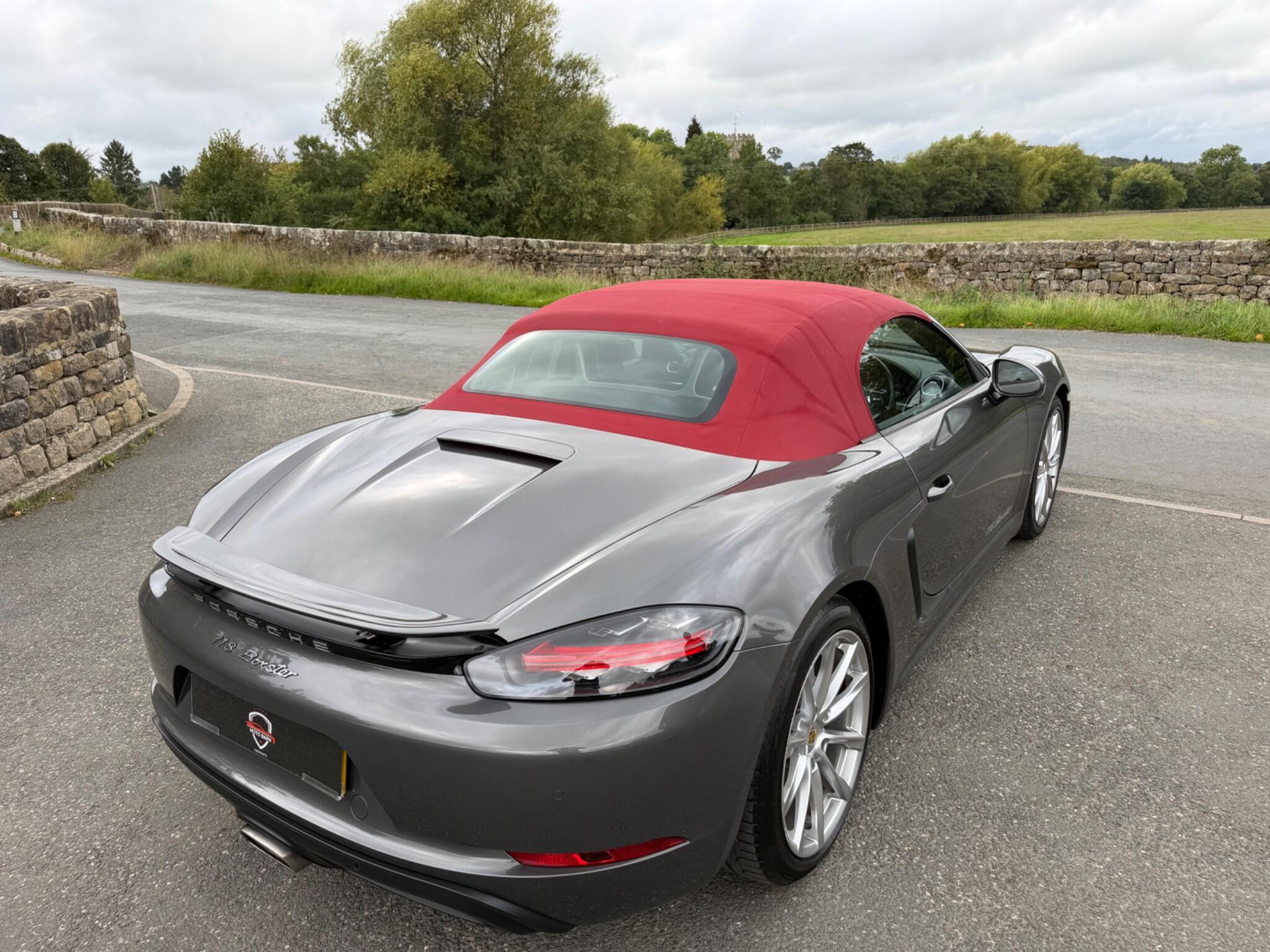 Porsche 718 Boxster - Image 10