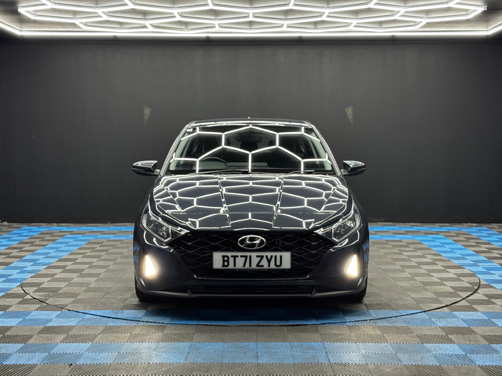 Hyundai i20 - Image 2