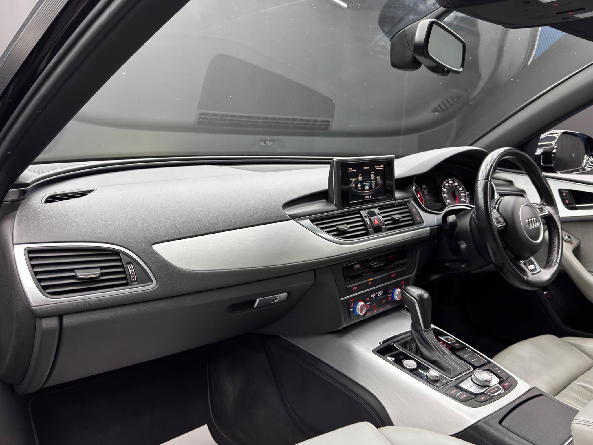 Audi A6 Saloon - Image 11