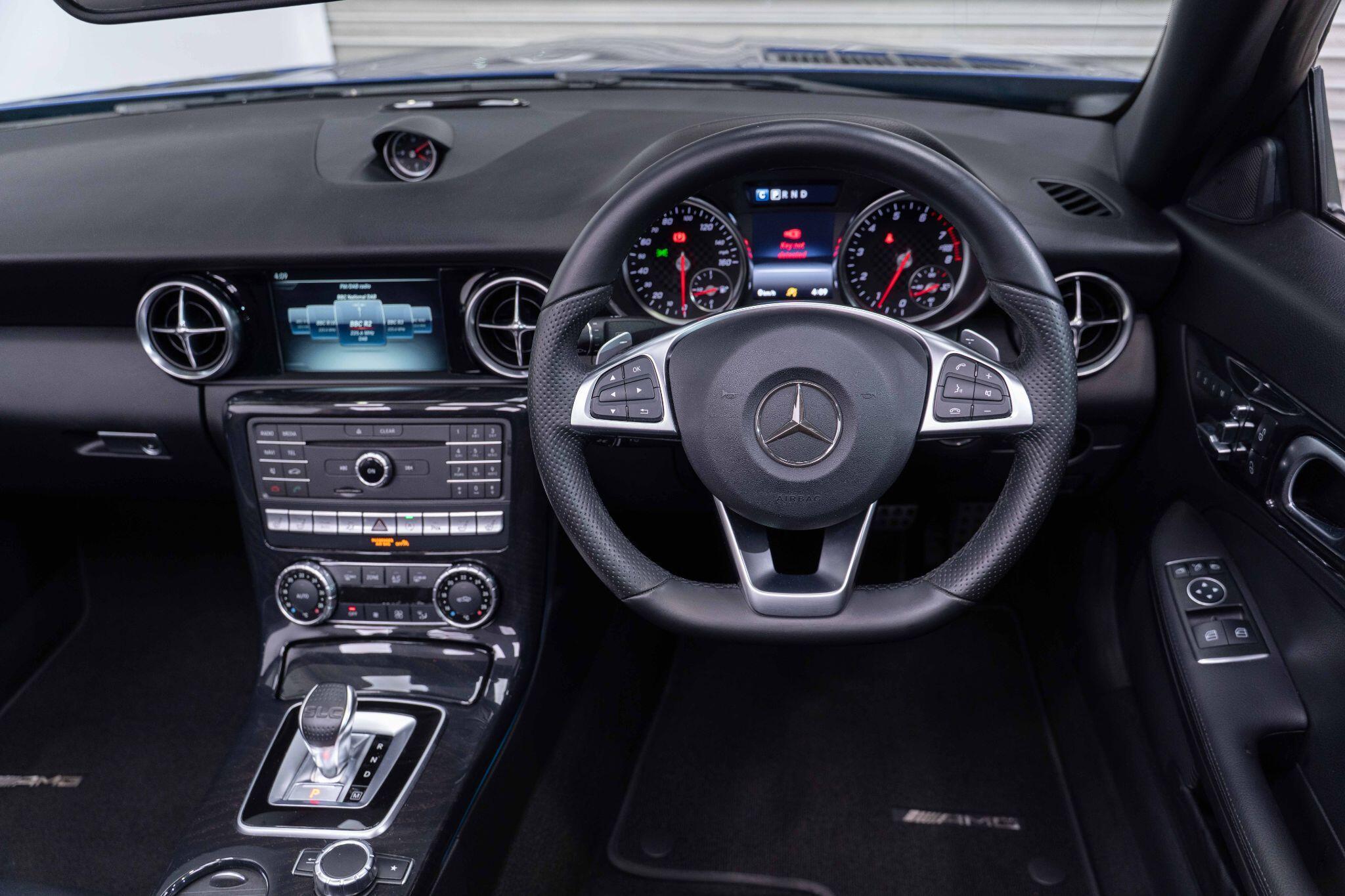 Mercedes SLC - Image 31