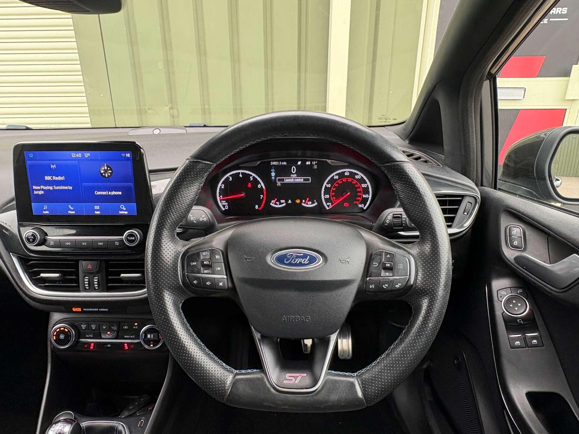 Ford Fiesta - Image 18