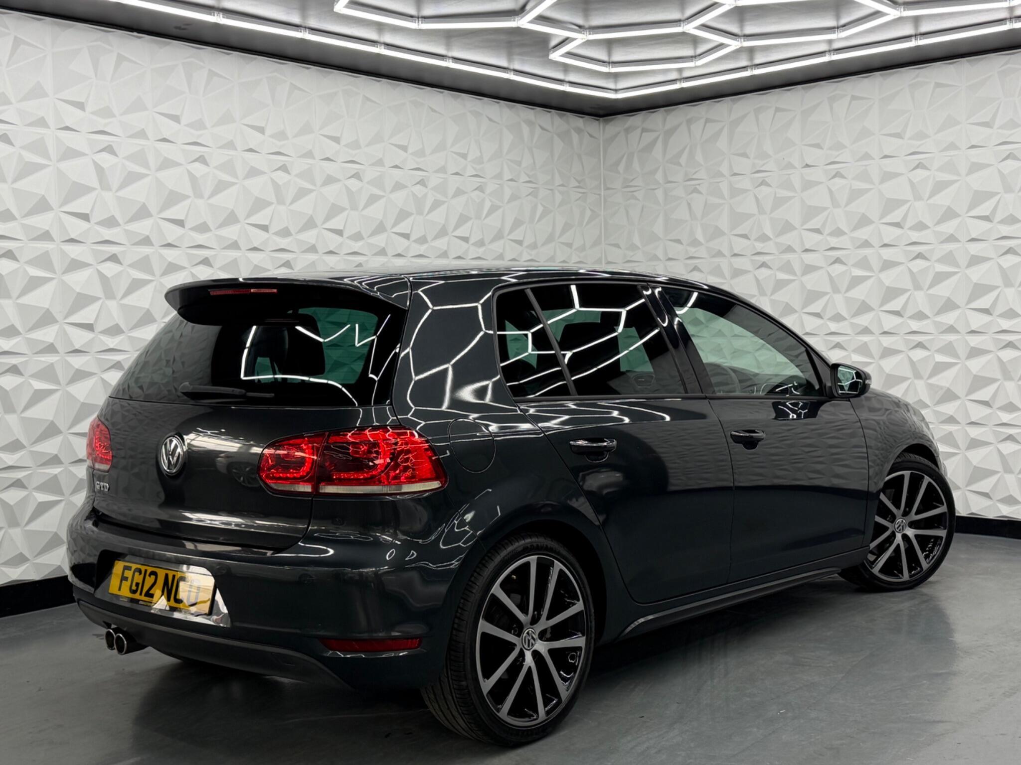 Volkswagen Golf - Image 3