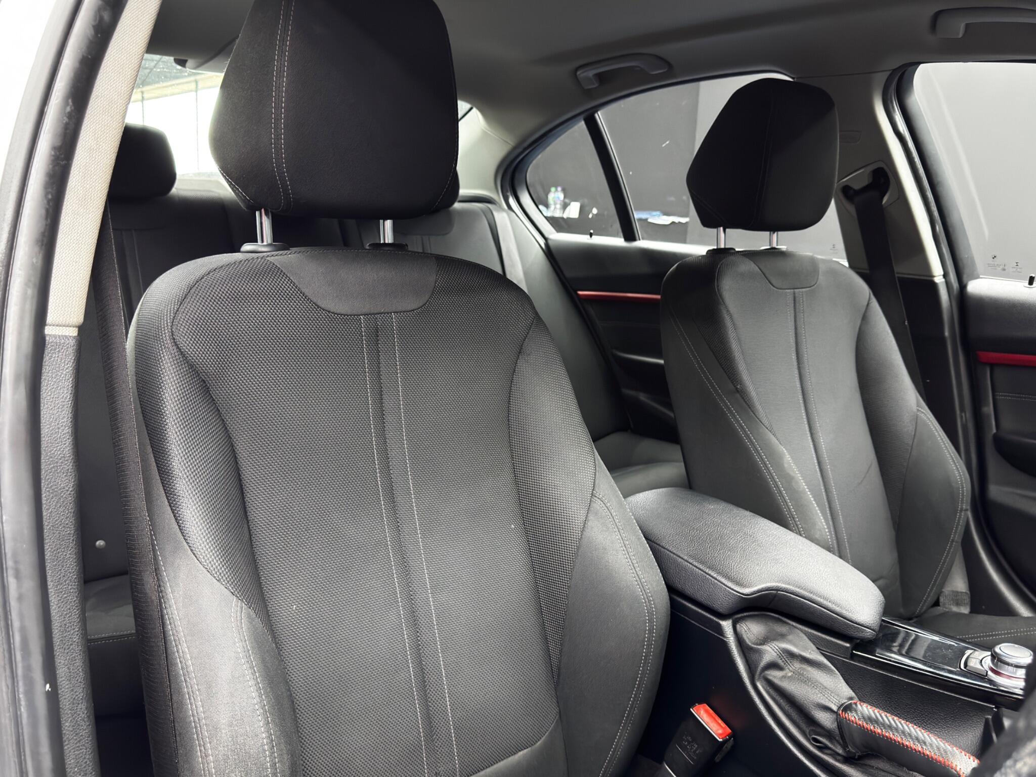 BMW 3 Series - Image 12