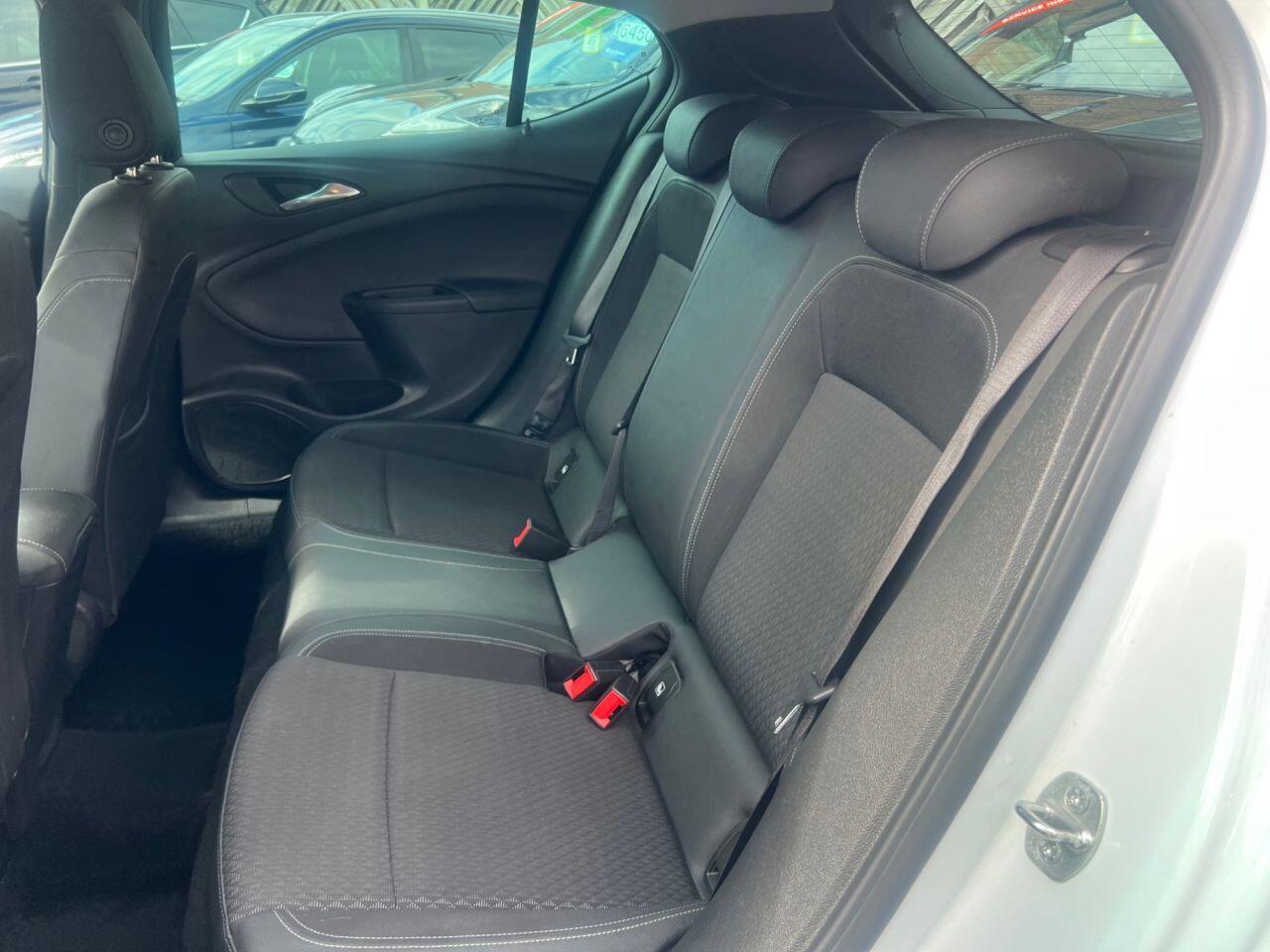 Vauxhall Astra - Image 20