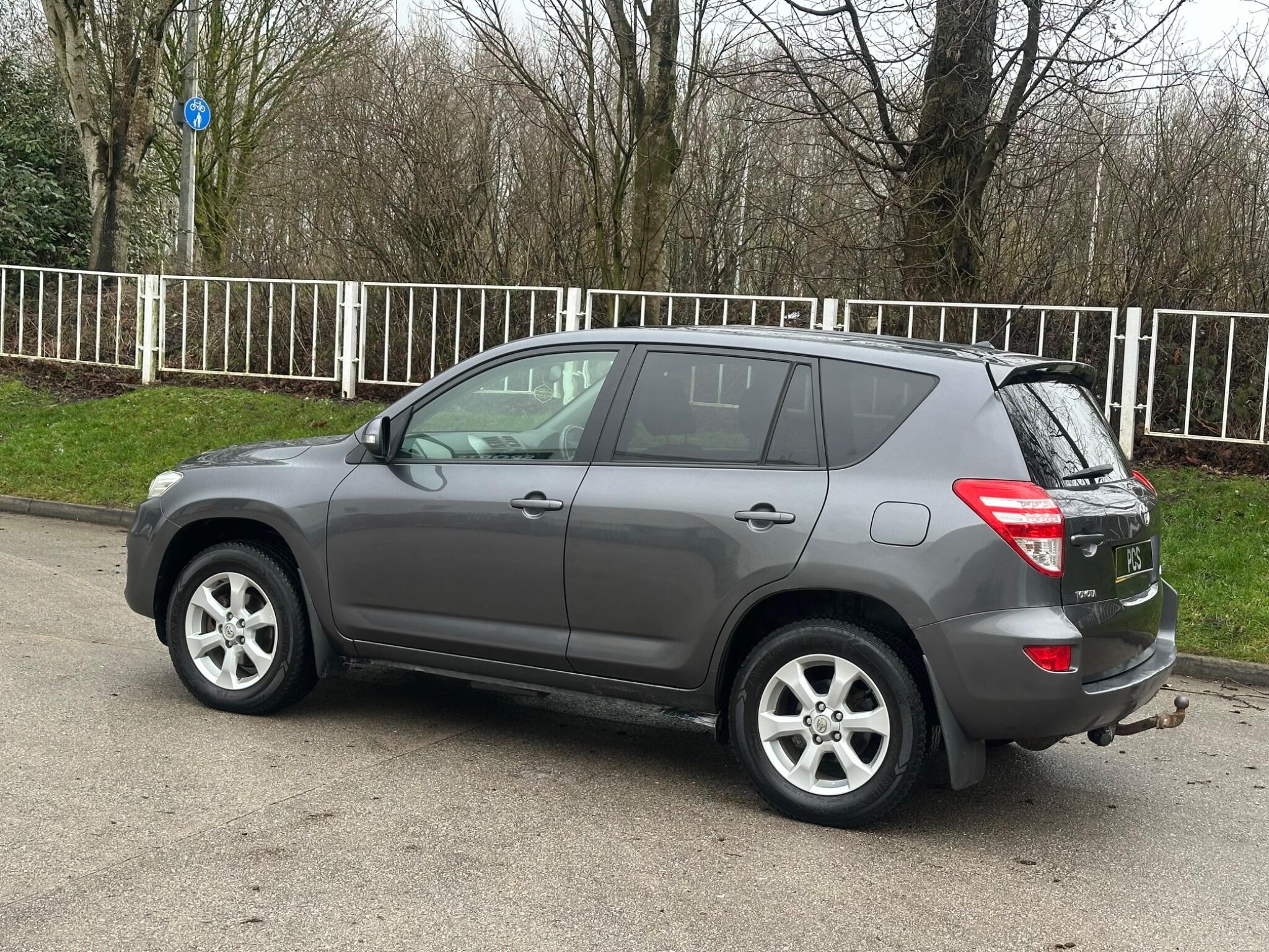 Toyota RAV4 - Image 45