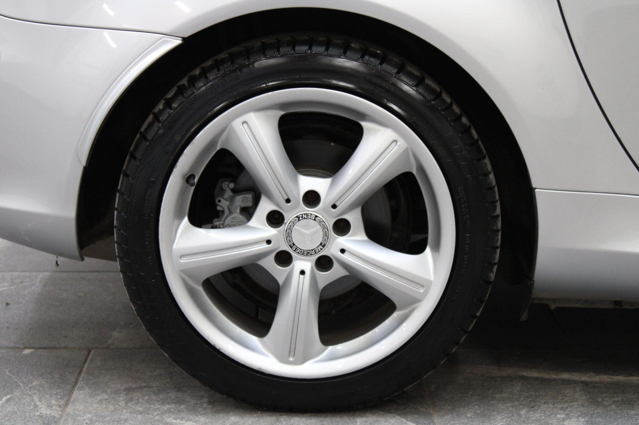 Mercedes SLK - Image 10
