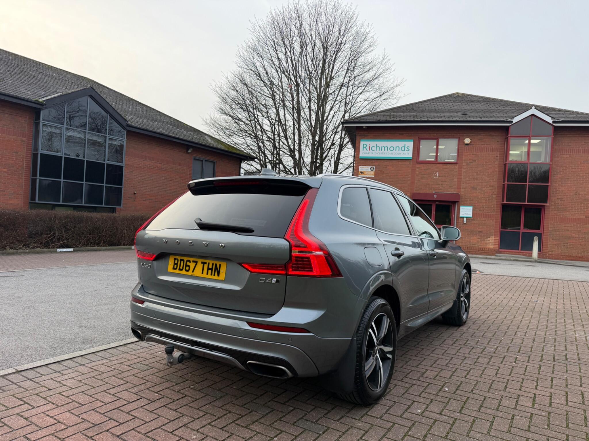 Volvo XC60 - Image 32