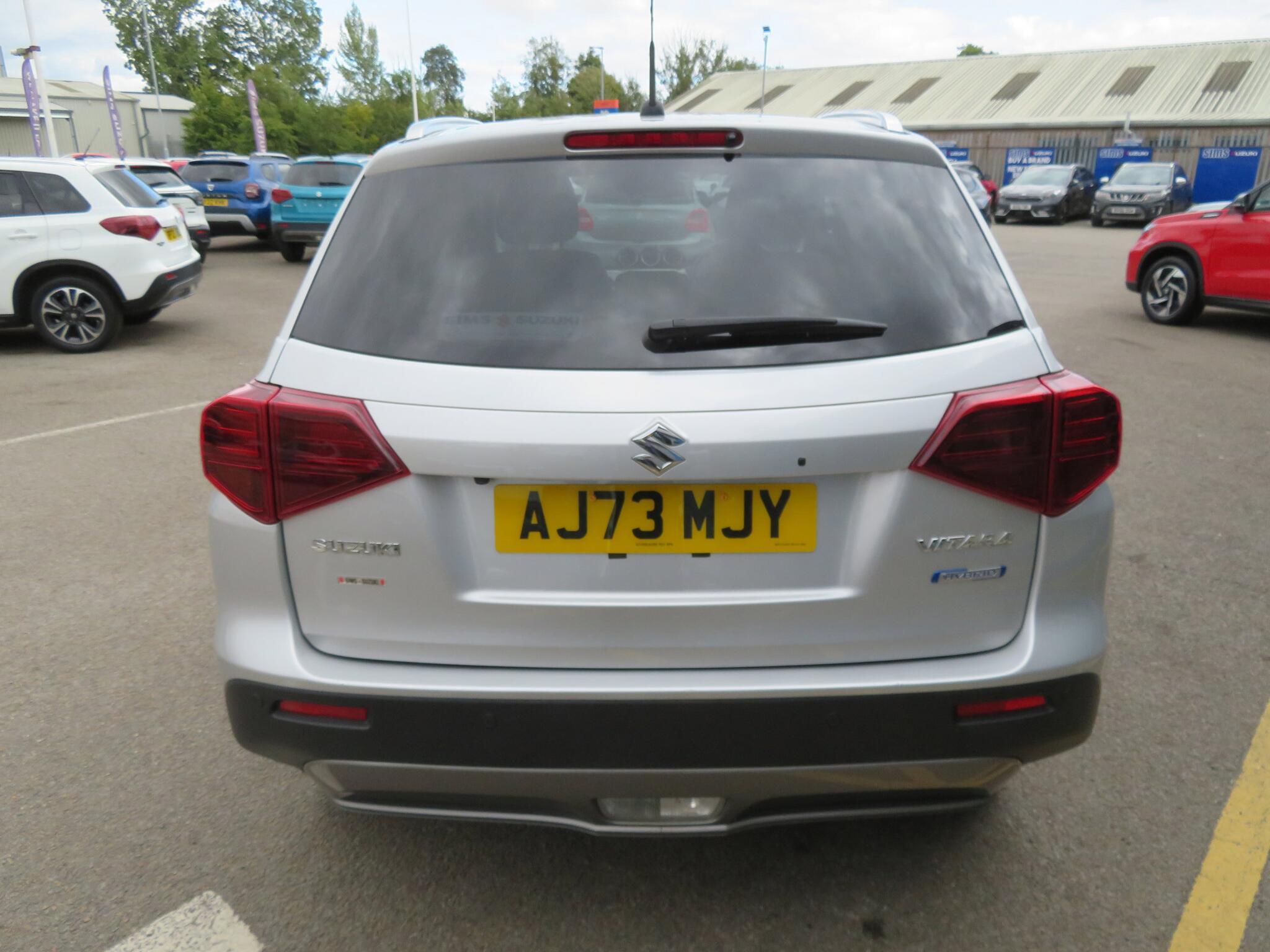 Suzuki Vitara - Image 8