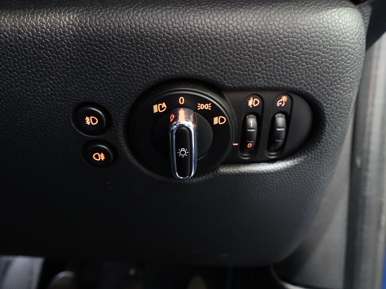 MINI Hatch - Image 28