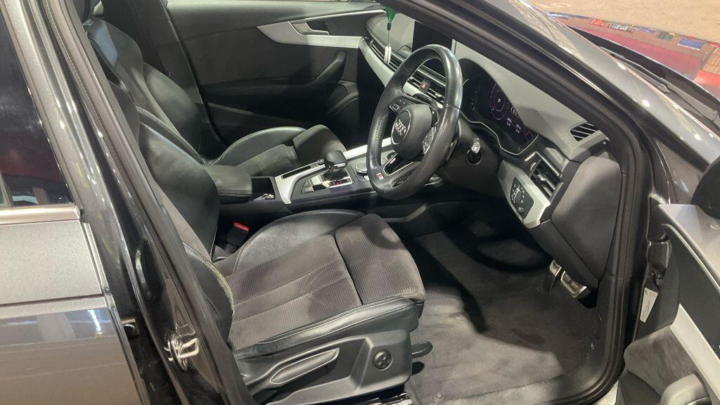 Audi A4 Avant - Image 2