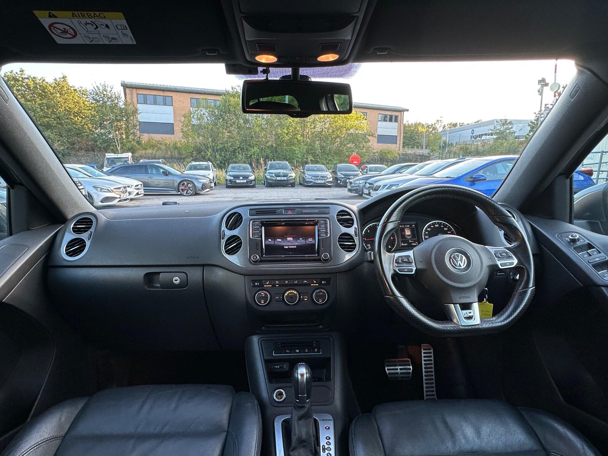 Volkswagen Tiguan - Image 16