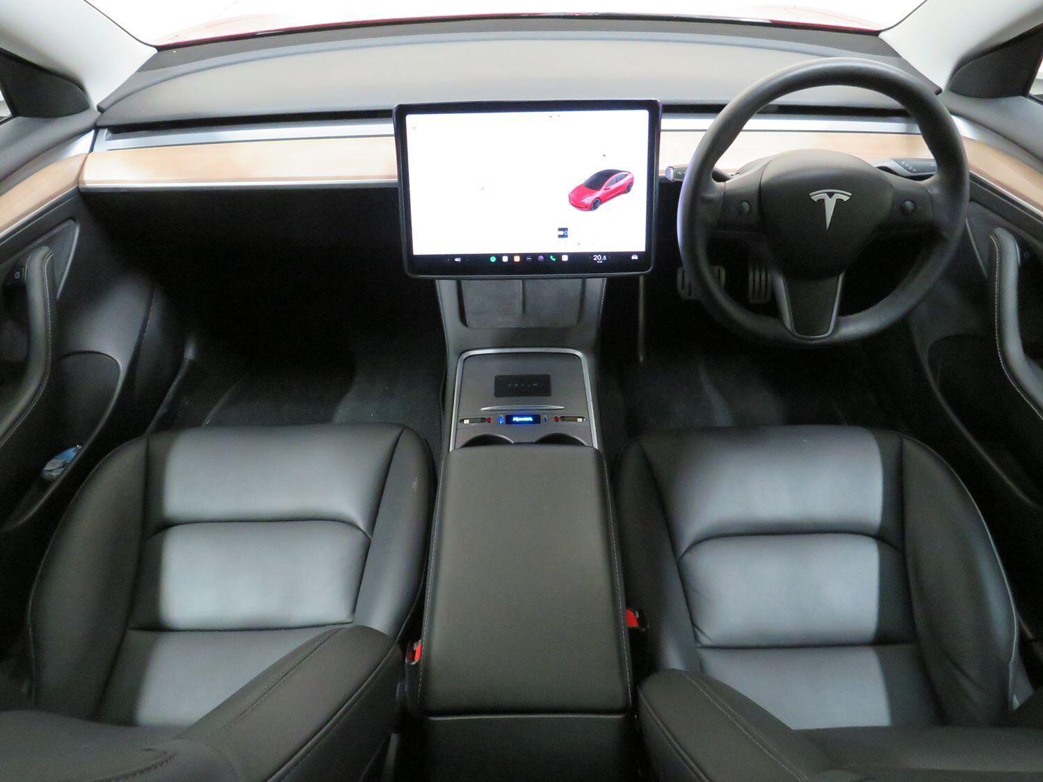 Tesla Model 3 - Image 11