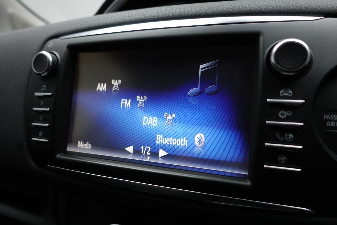 Toyota Yaris - Image 23