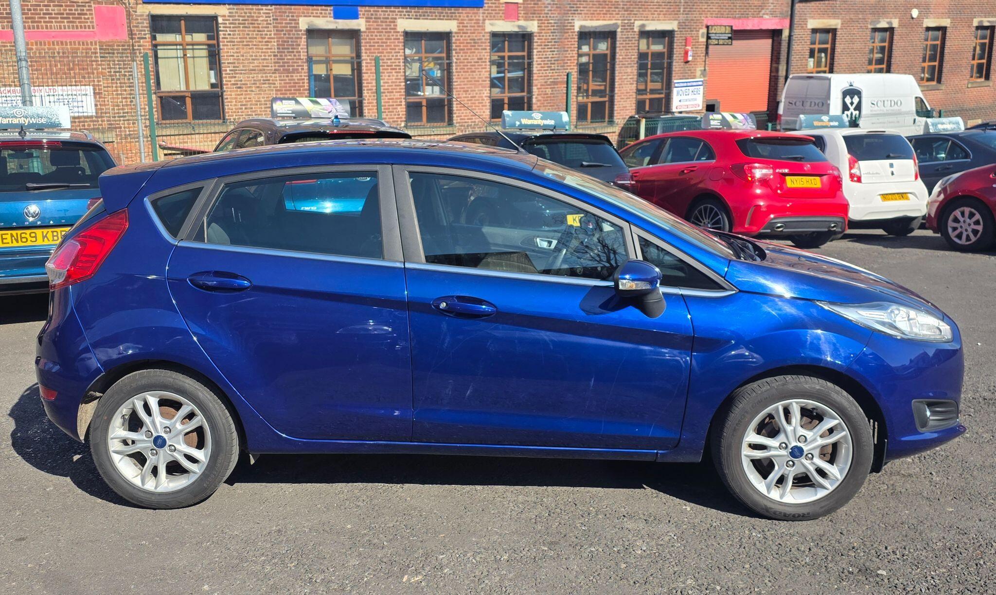 Ford Fiesta - Image 8