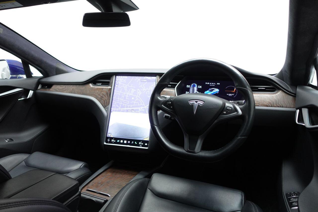 Tesla Model S - Image 17