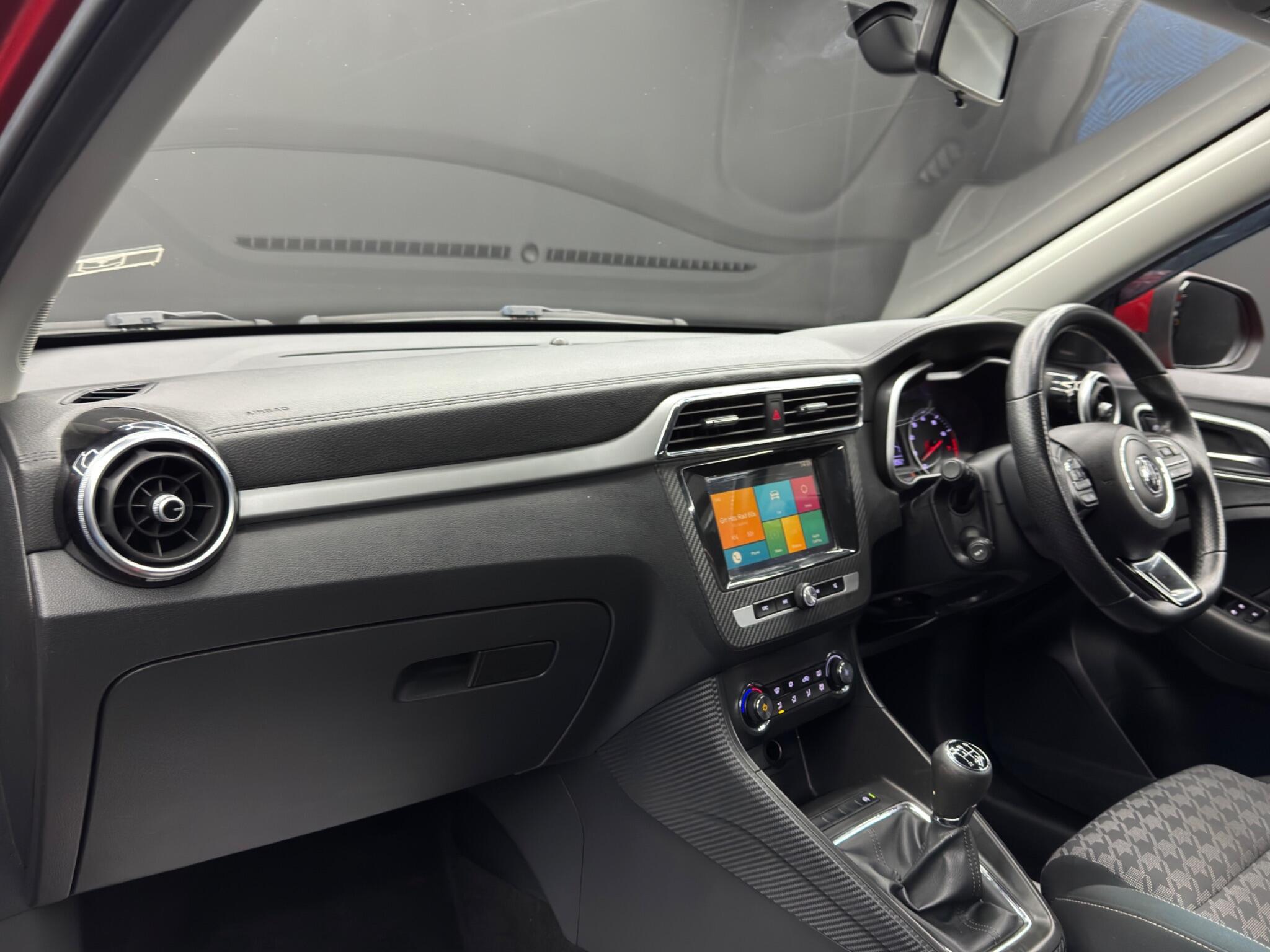 MG MG ZS - Image 11