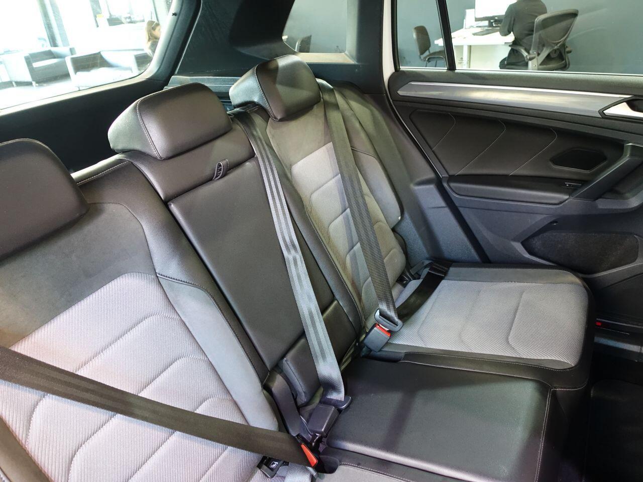 Volkswagen Tiguan - Image 16