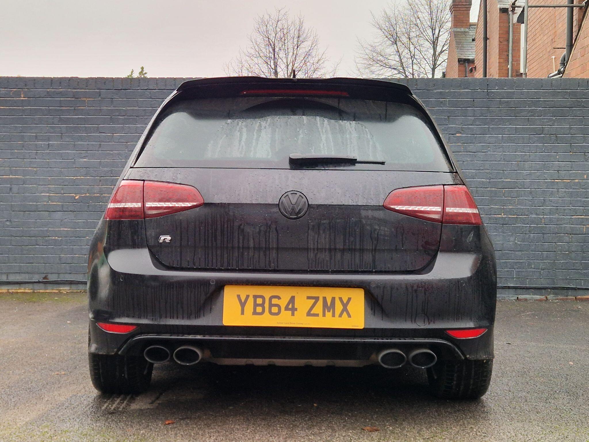 Volkswagen Golf - Image 21