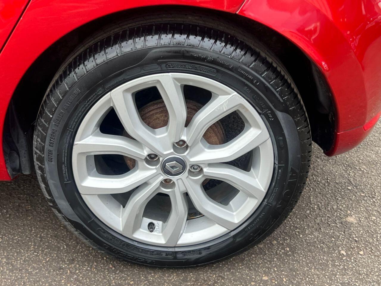 Renault Clio - Image 31