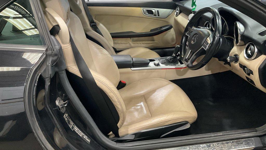 Mercedes SLK - Image 9