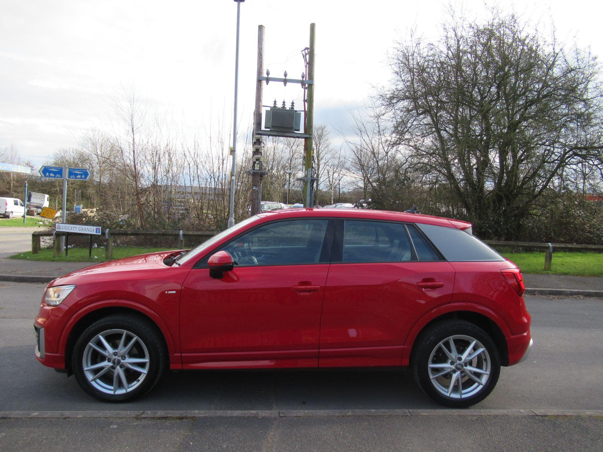Audi Q2 - Image 8