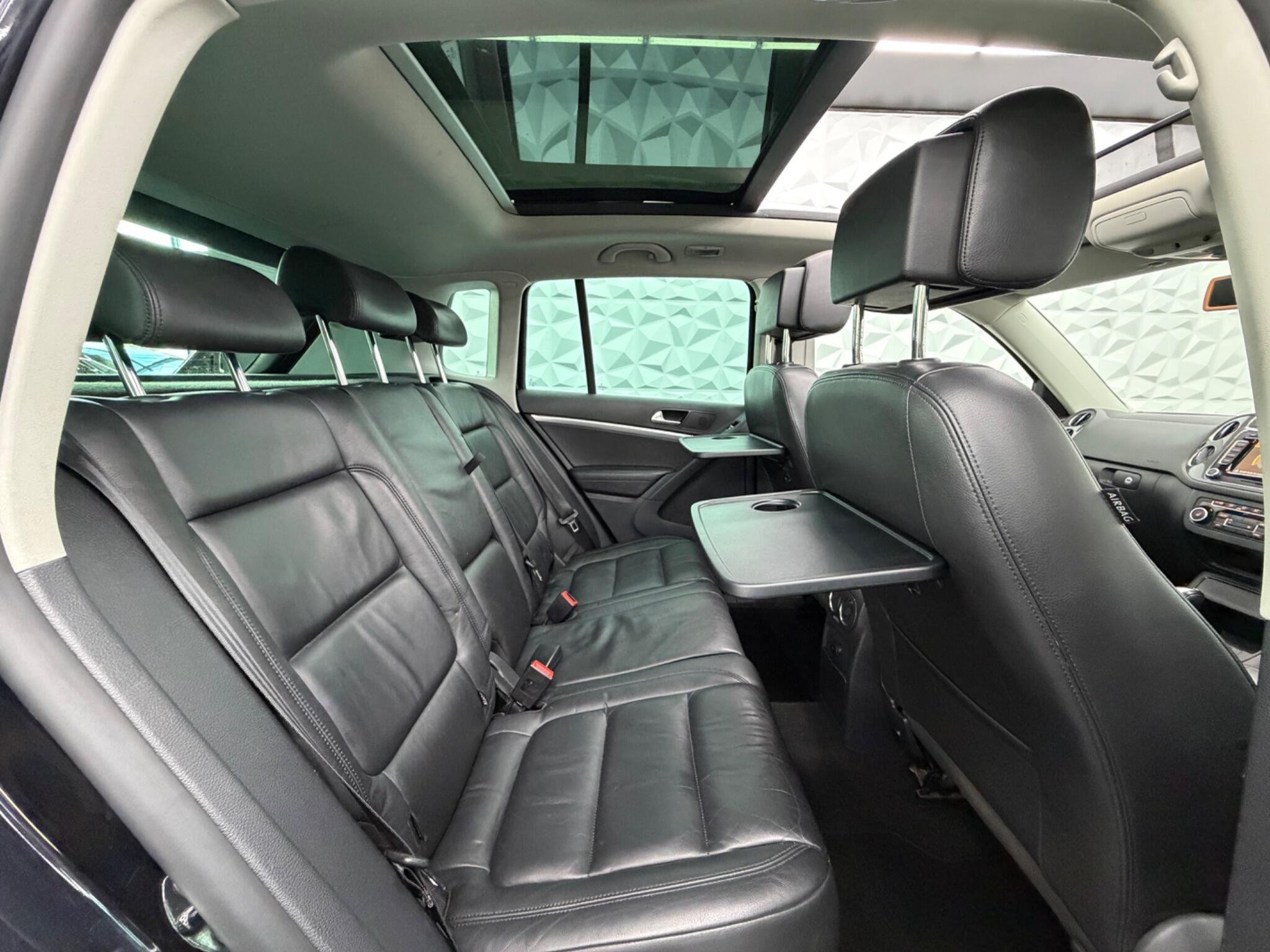 Volkswagen Tiguan - Image 17