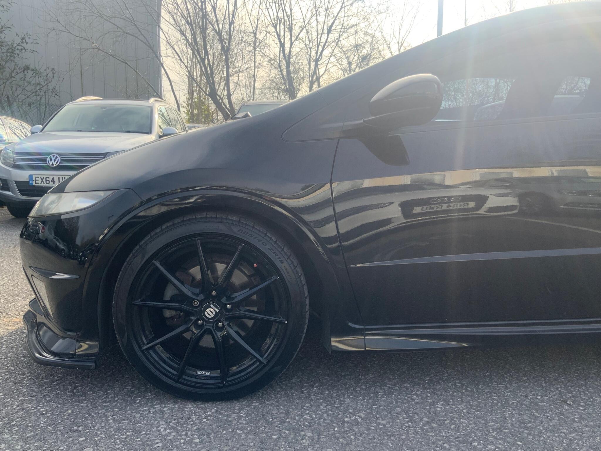 Honda Civic - Image 11