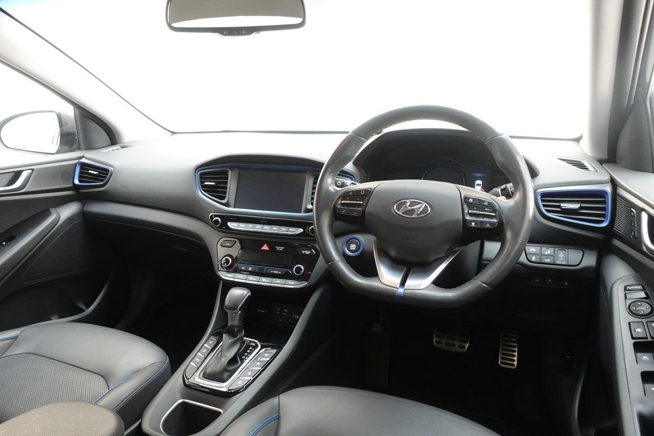 Hyundai Ioniq - Image 15