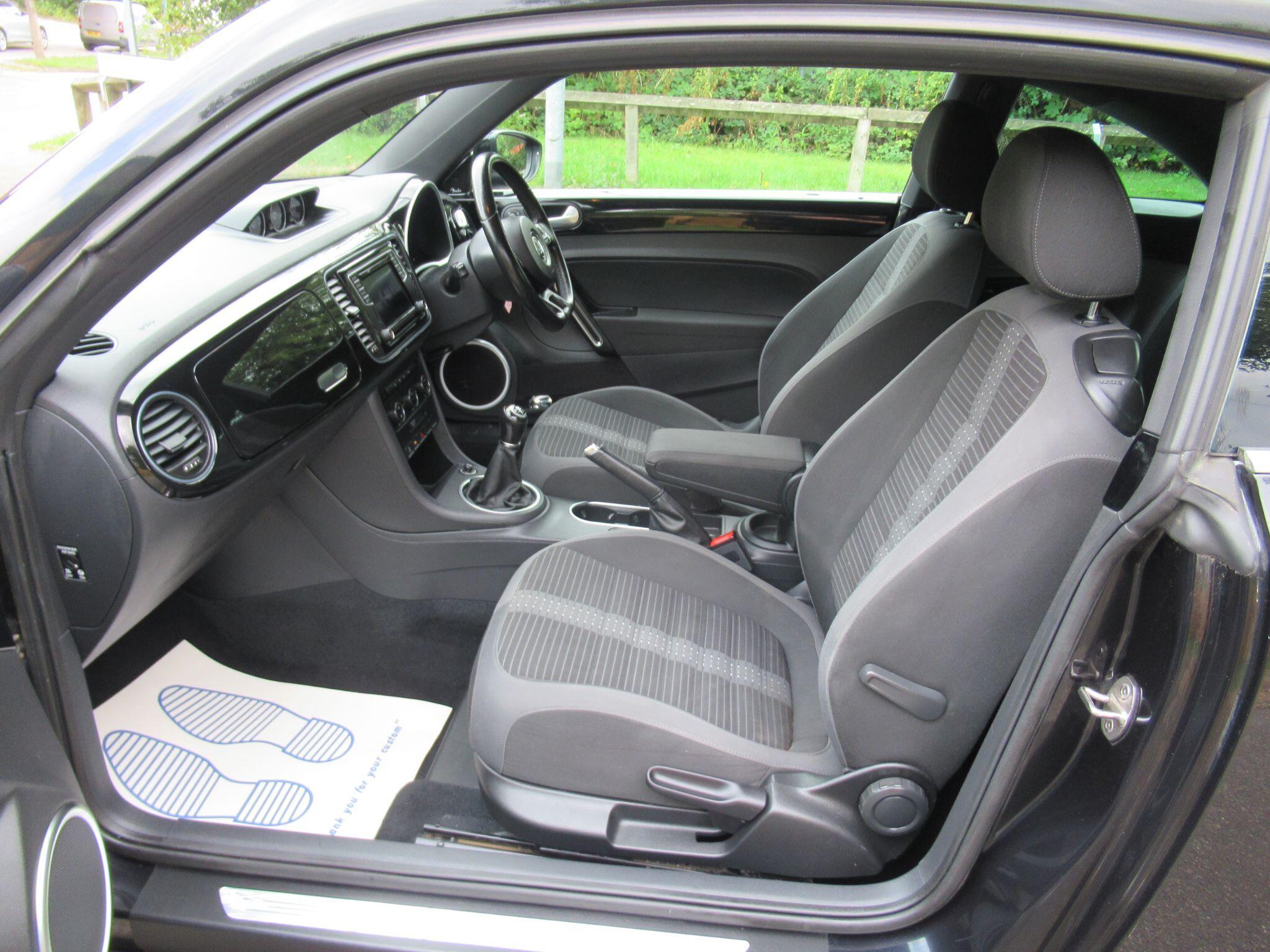 Volkswagen Beetle - Image 13