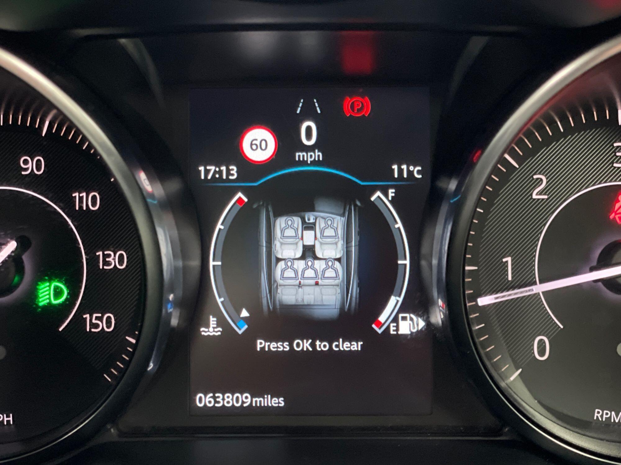 Jaguar E-Pace - Image 39