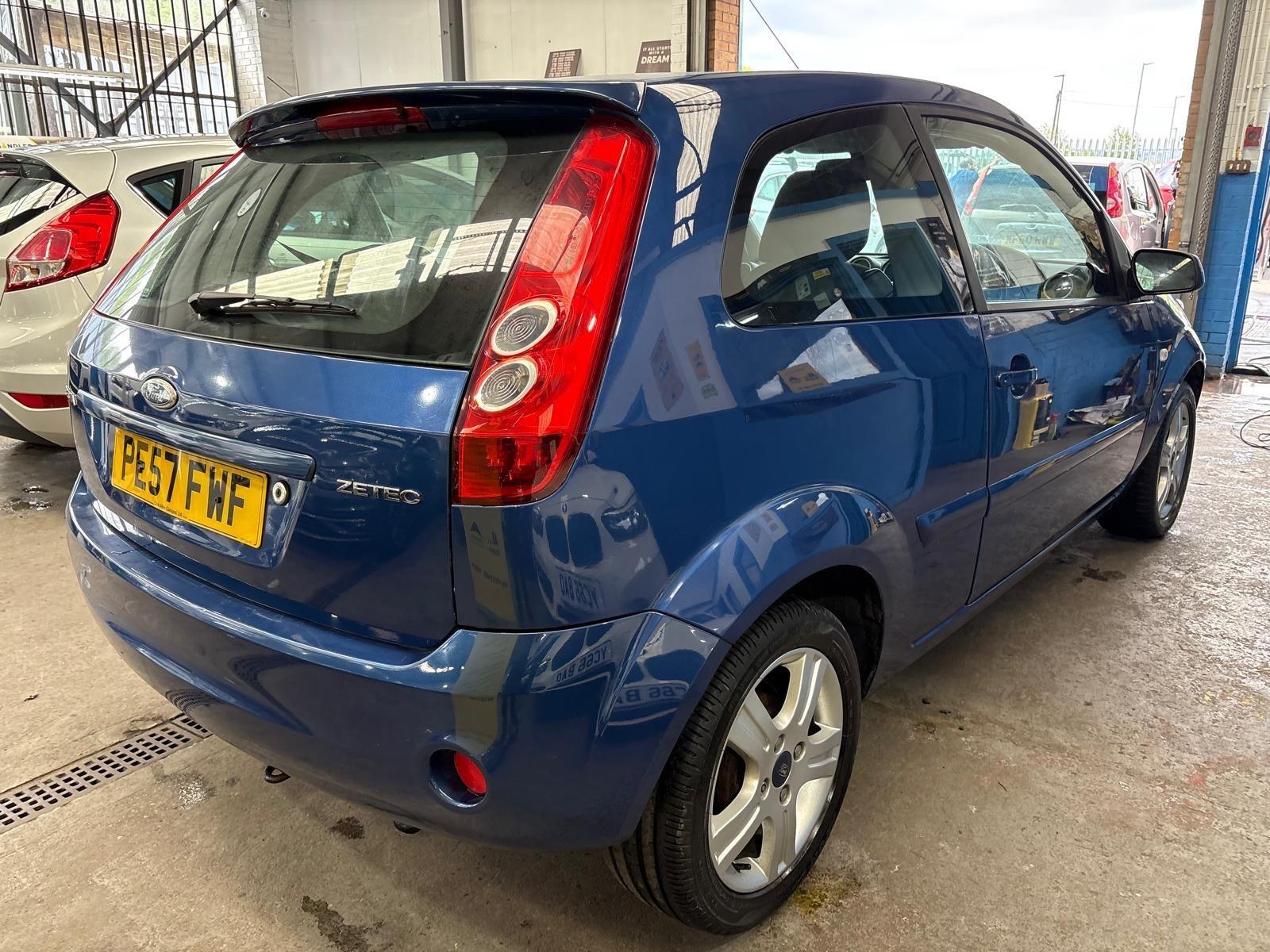 Ford Fiesta - Image 6