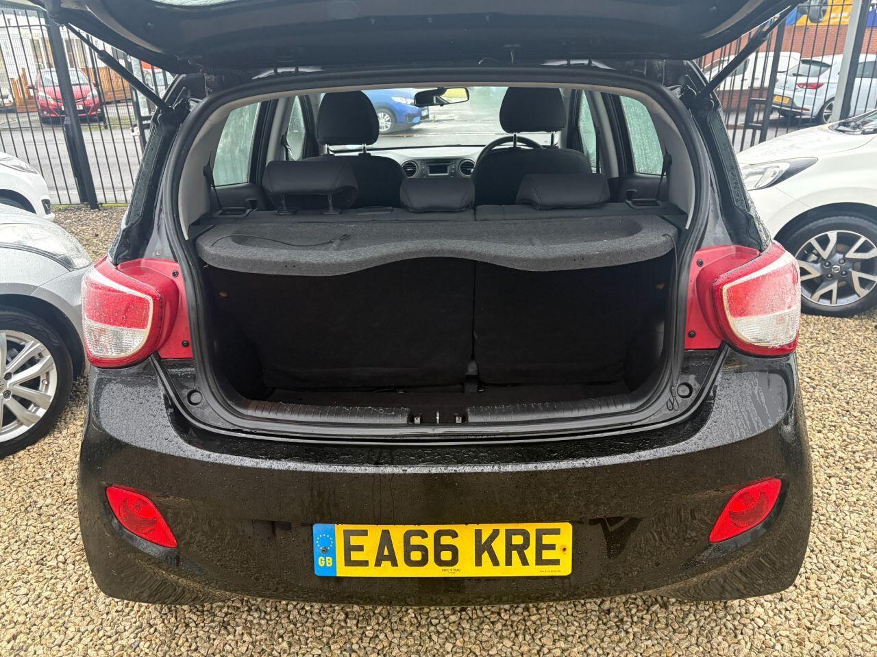 Hyundai i10 - Image 9