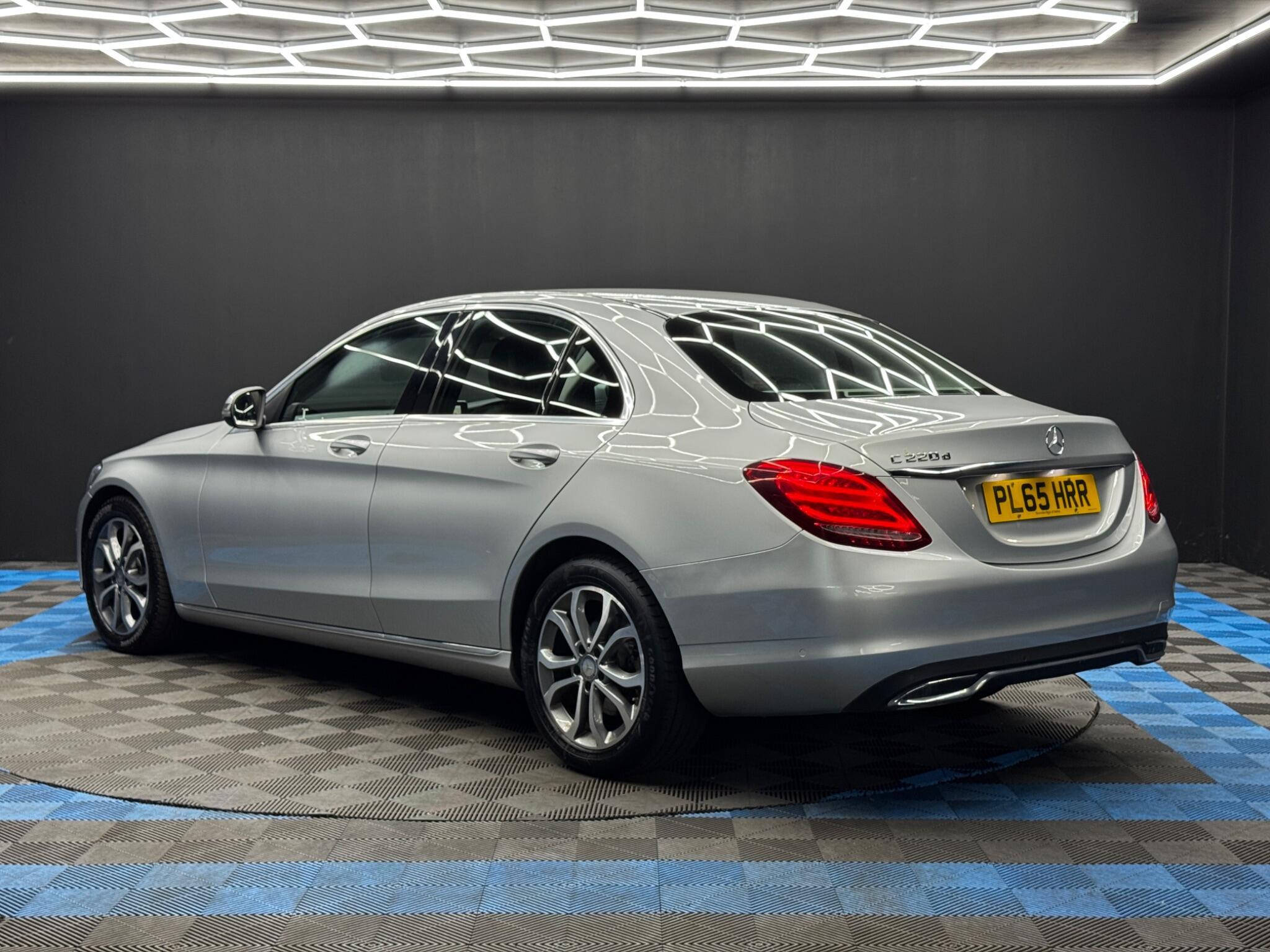 Mercedes C Class - Image 7