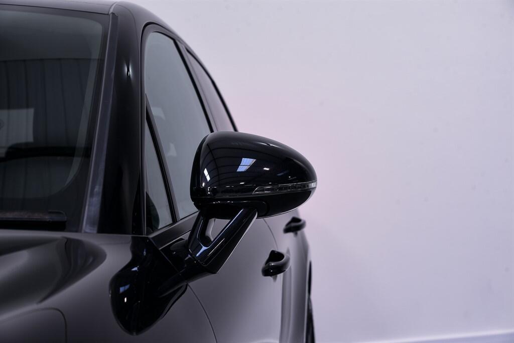 Porsche Macan - Image 11