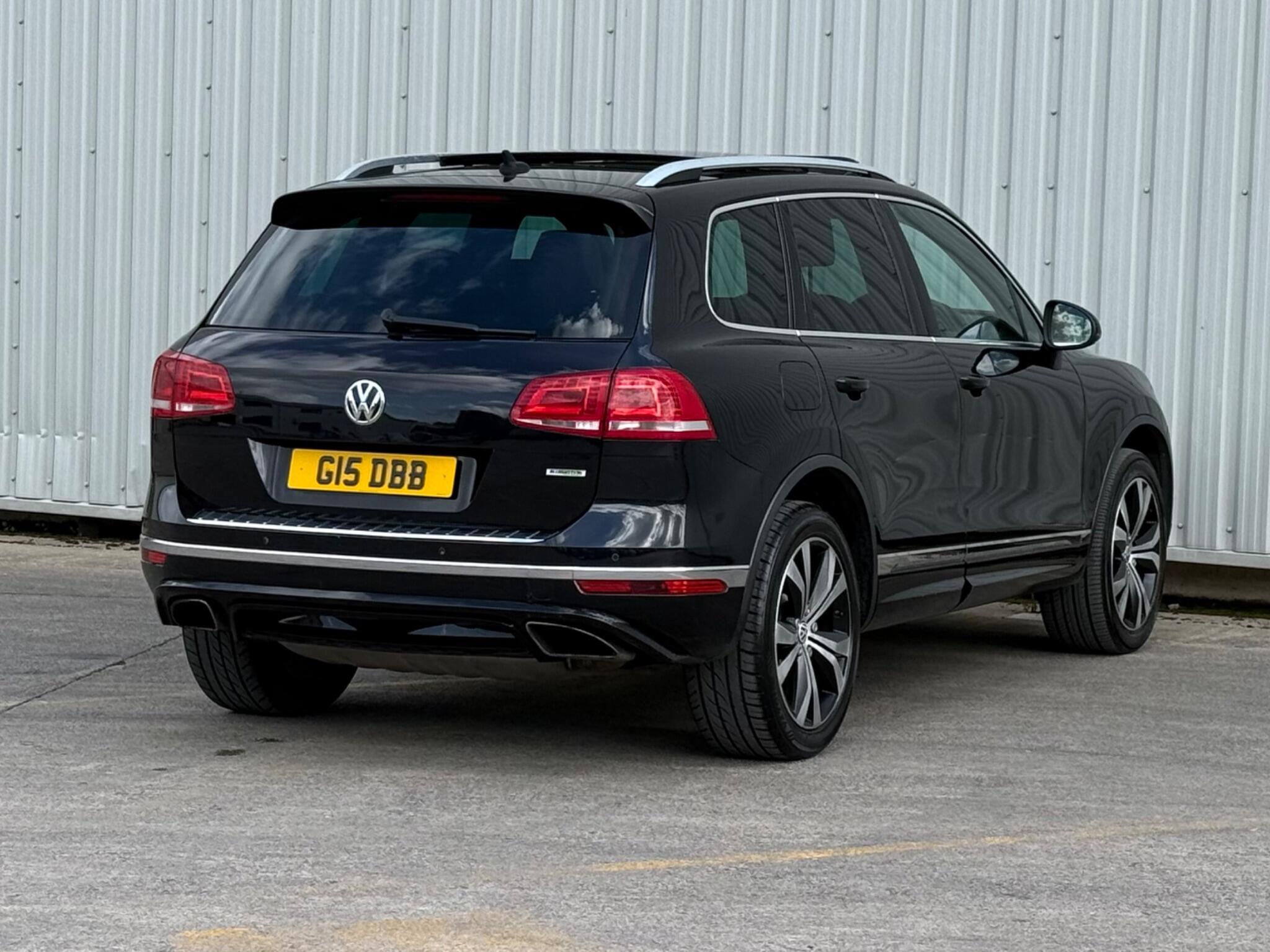 Volkswagen Touareg - Image 15