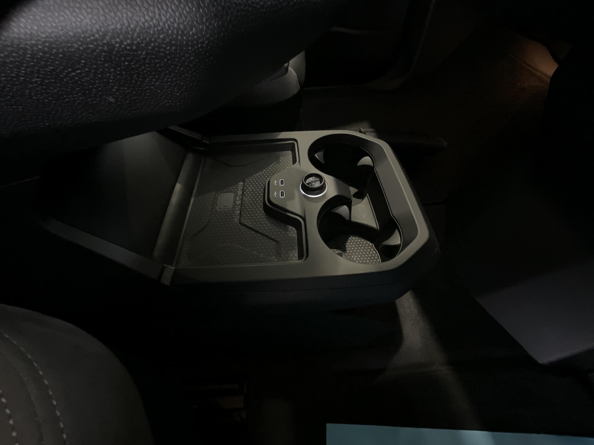 BMW IX - Image 37