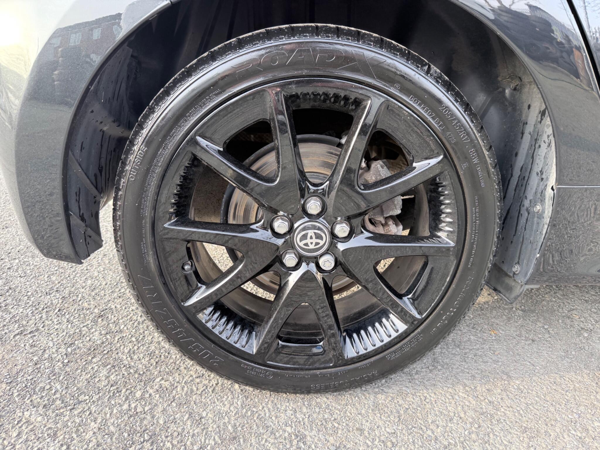 Toyota Yaris - Image 38