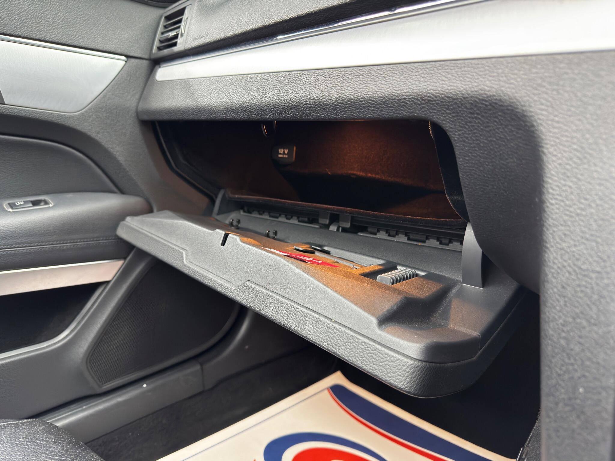 Mercedes E Class - Image 35