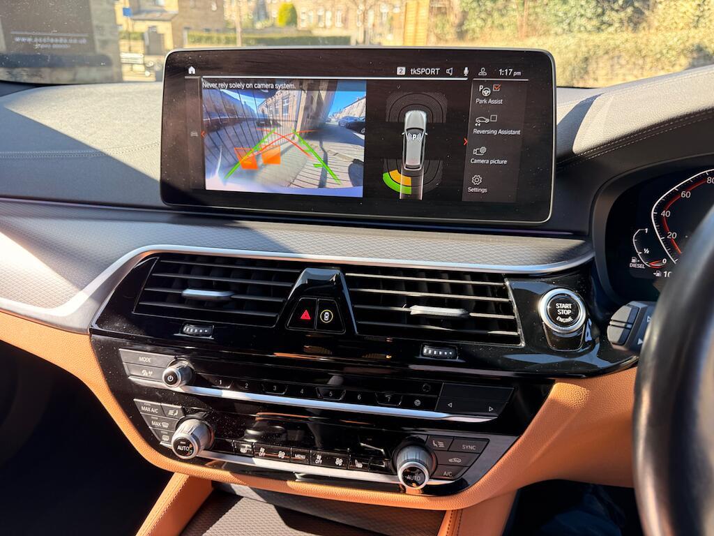 BMW 5 Series - Image 53