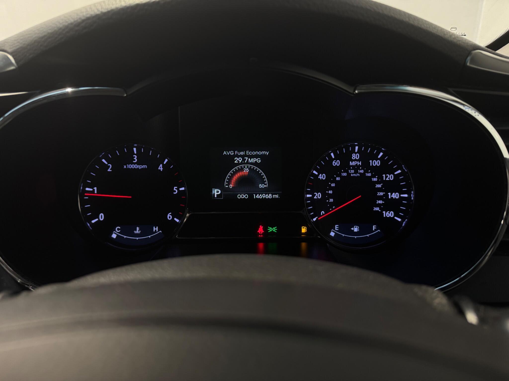 Kia Optima - Image 11