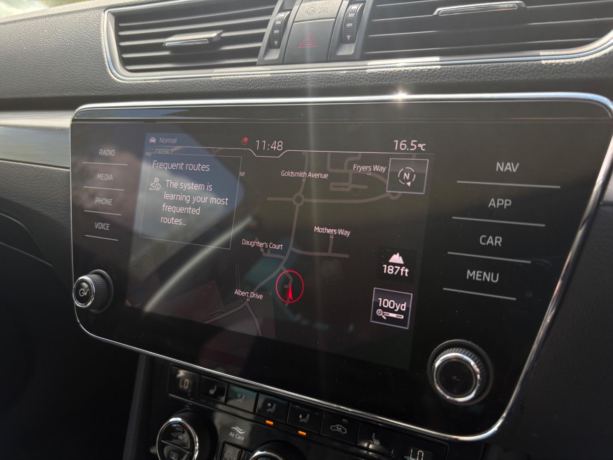 Skoda Superb - Image 35