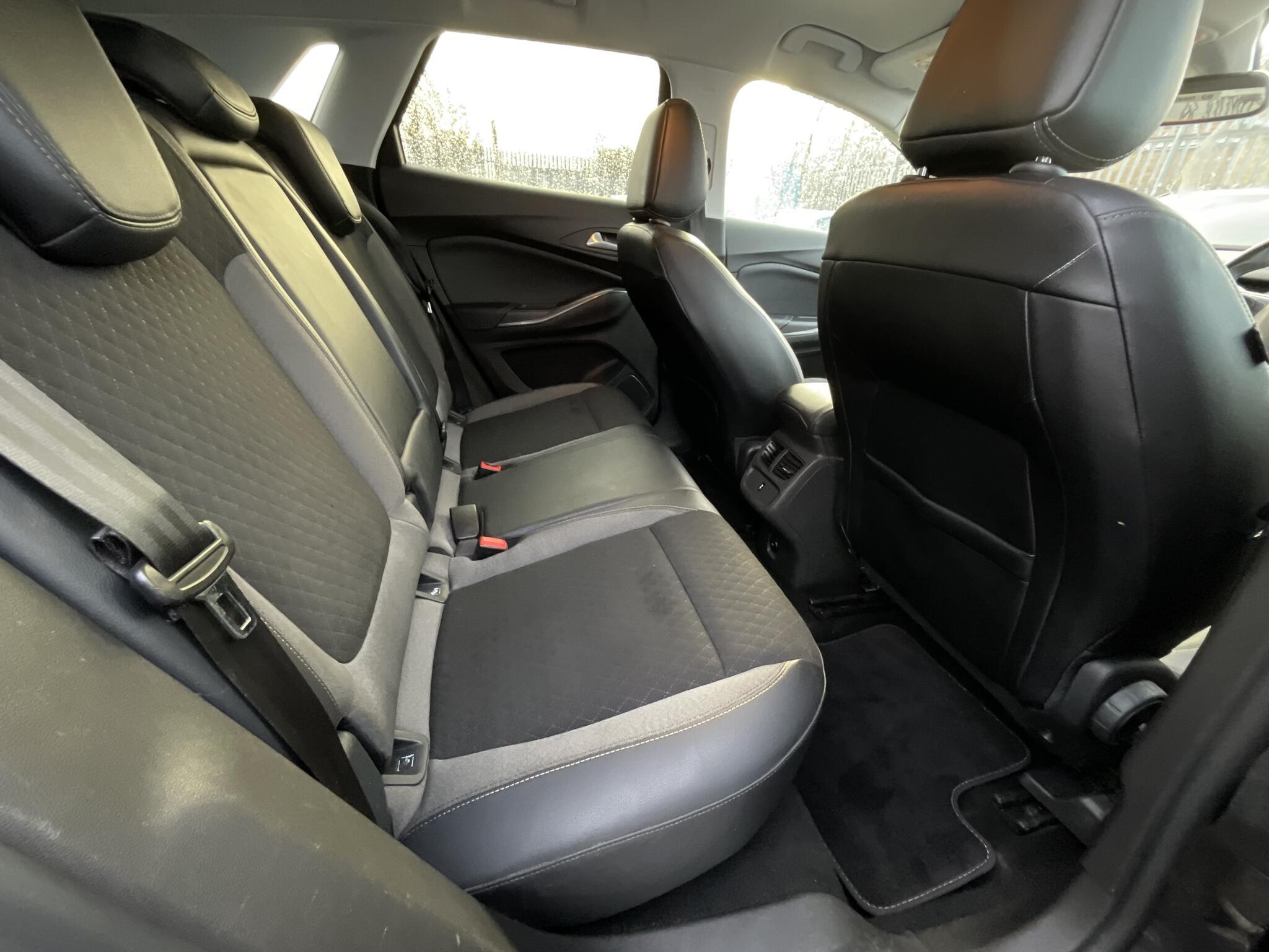 Vauxhall Grandland X - Image 12
