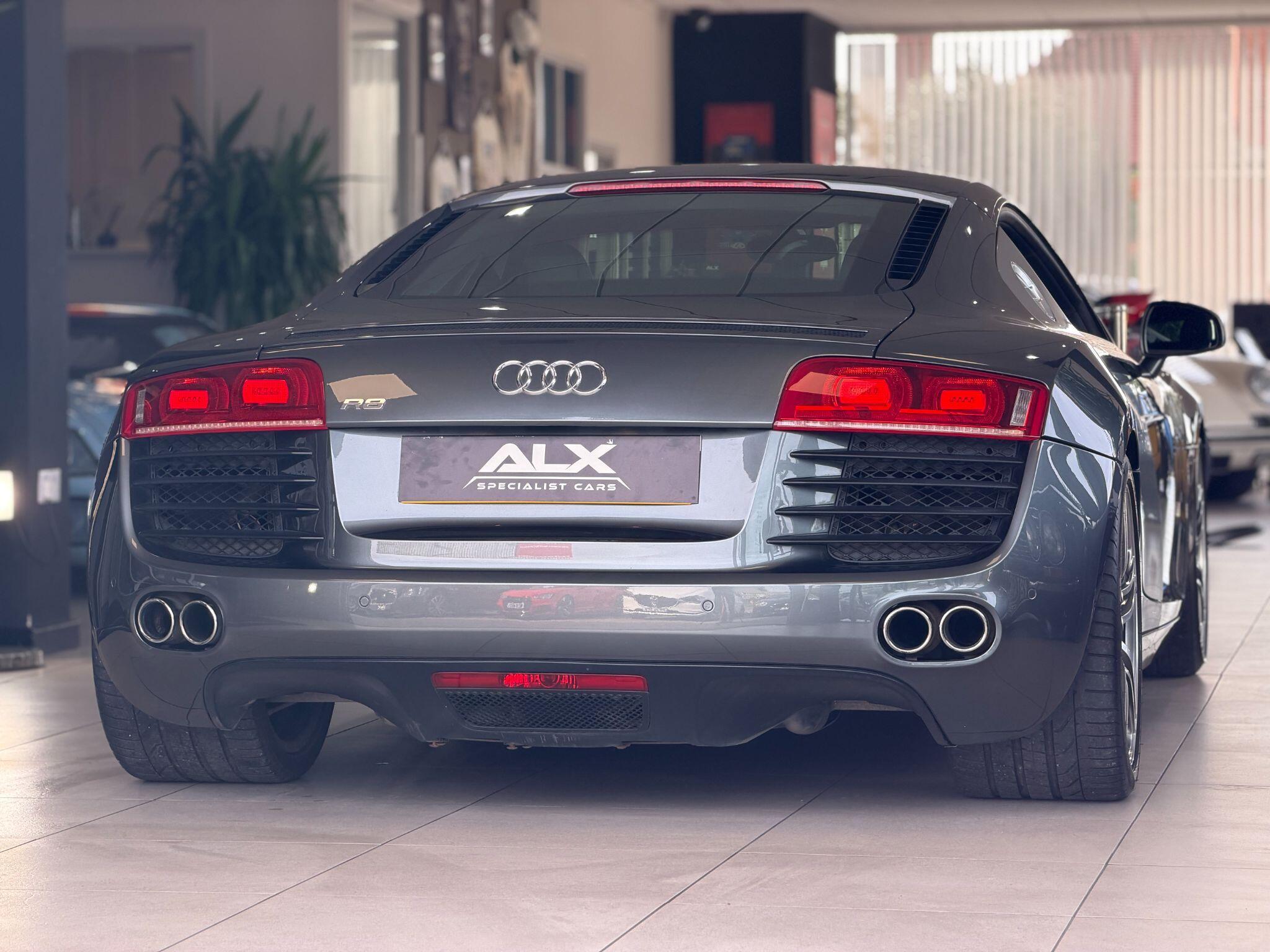 Audi R8 - Image 20