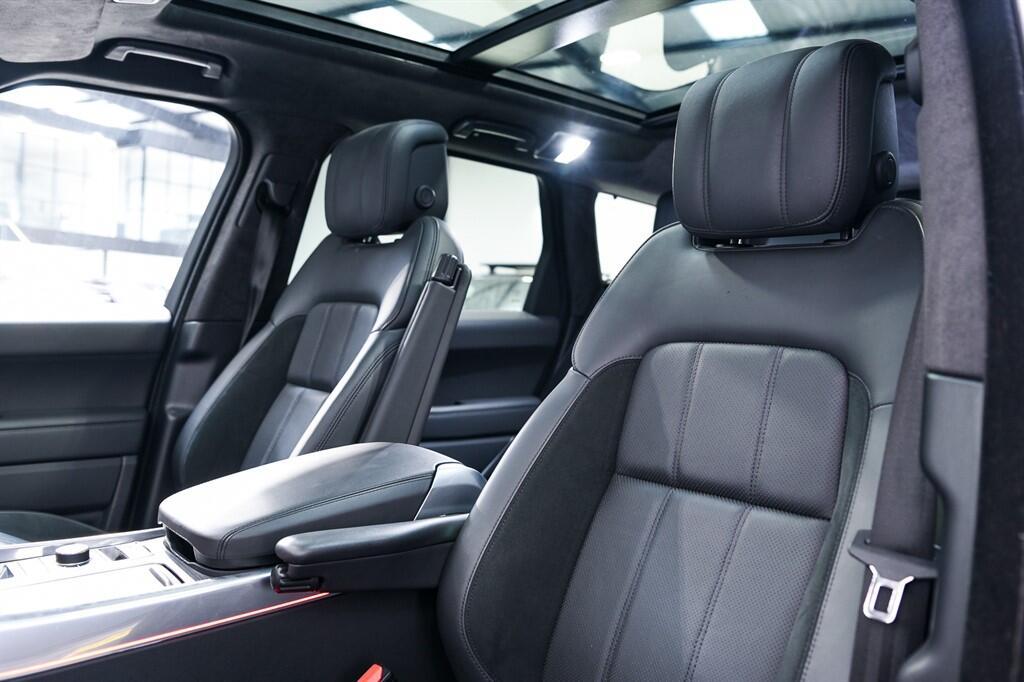 Land Rover RANGE ROVER SPORT - Image 16