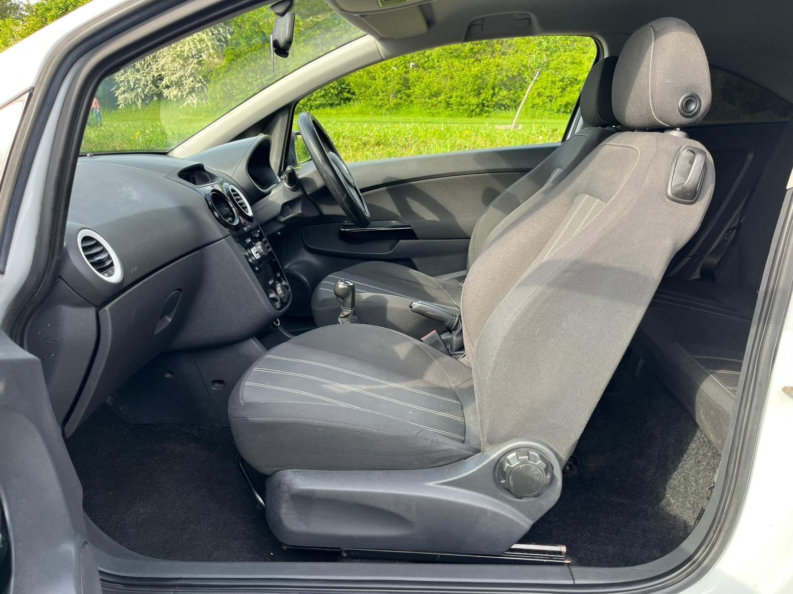 Vauxhall Corsa - Image 7