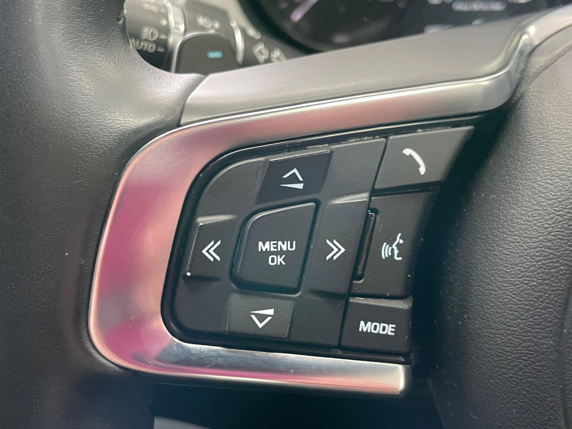 Jaguar E-Pace - Image 39