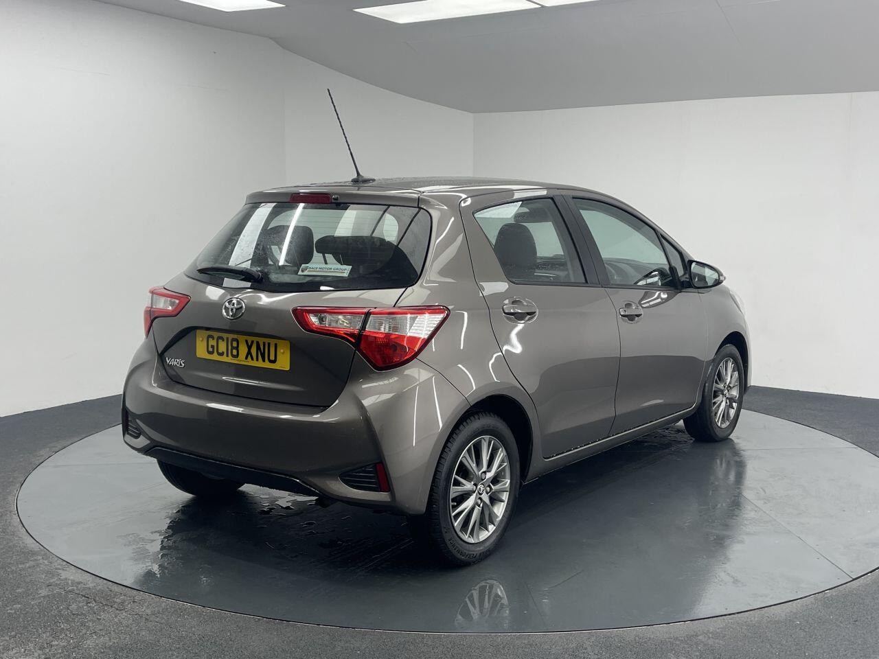 Toyota Yaris - Image 24