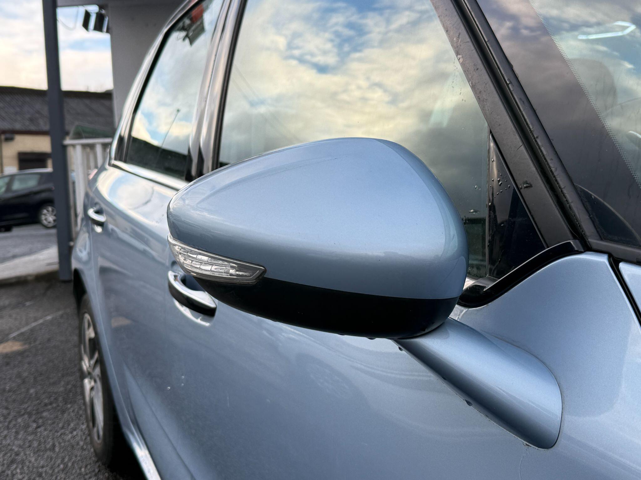 Citroen C4 Picasso - Image 17
