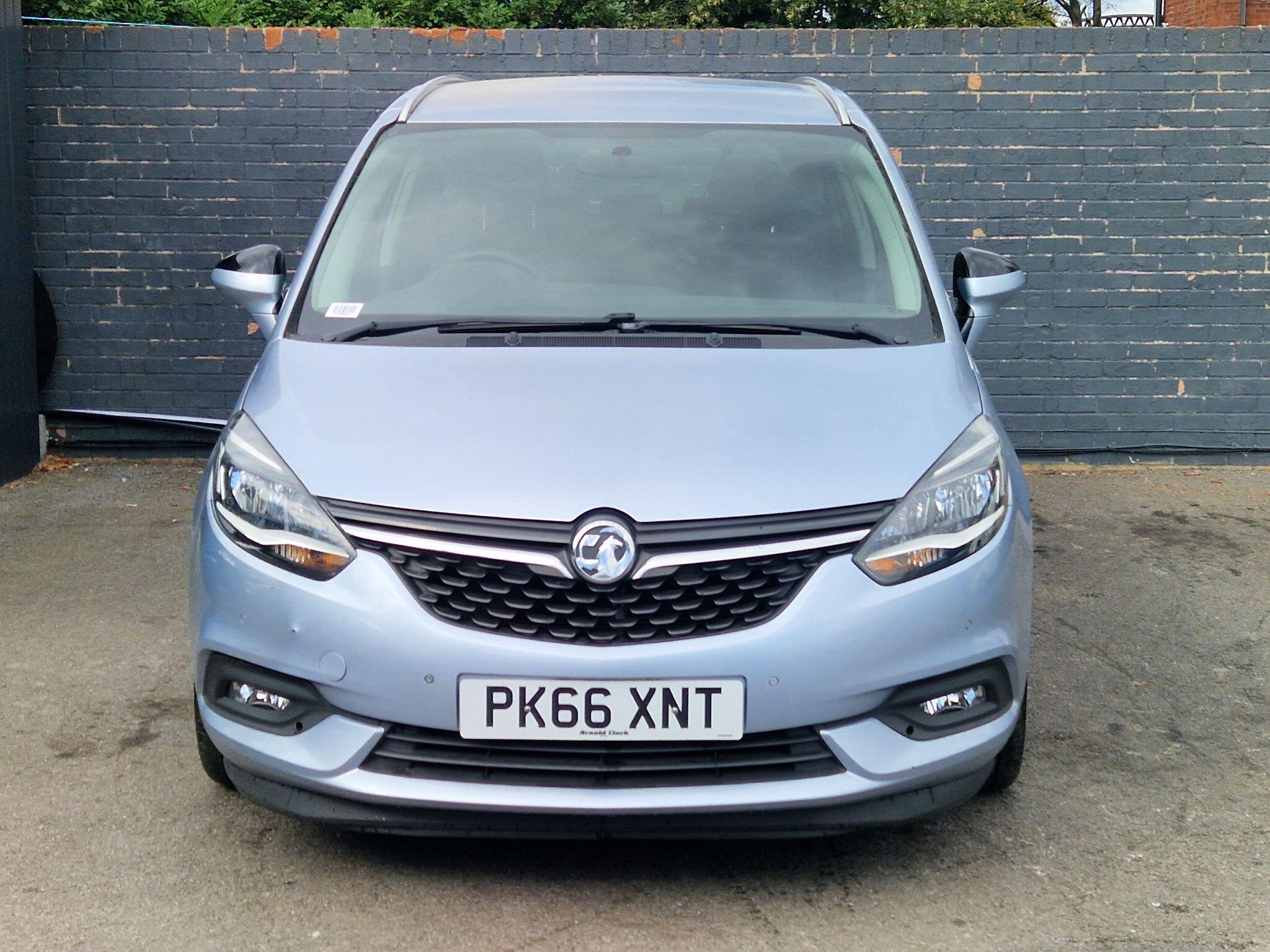Vauxhall Zafira Tourer - Image 4