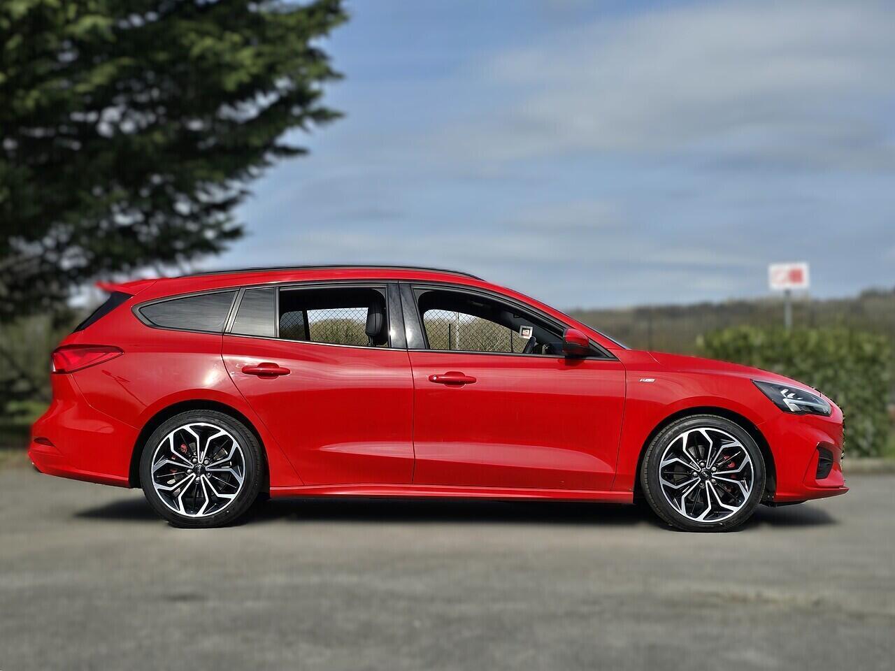 Ford Focus - Image 15